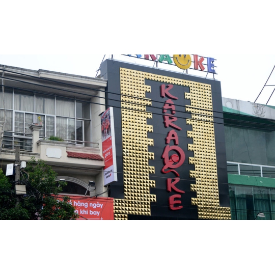 trang trí karaoke SANG TRỌNG bến tre
